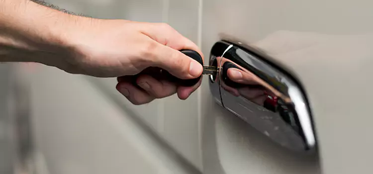 Why Choose Our Auto Locksmith Team in Norfolk, NE?